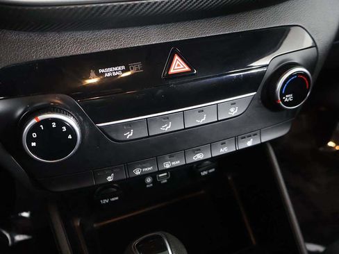 Used 2019 Hyundai Tucson Value FWD image 39