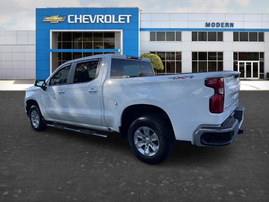 Used 2023 Chevrolet Silverado 1500 LT AWD/4WD image 3