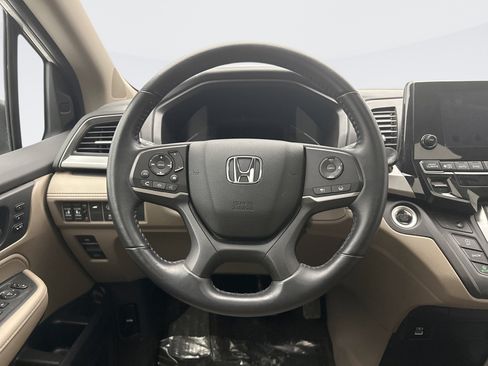 Used 2023 Honda Odyssey EX-L image 12