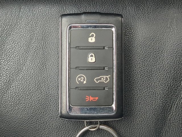 Used 2021 Jeep Grand Cherokee L Limited RWD image 39