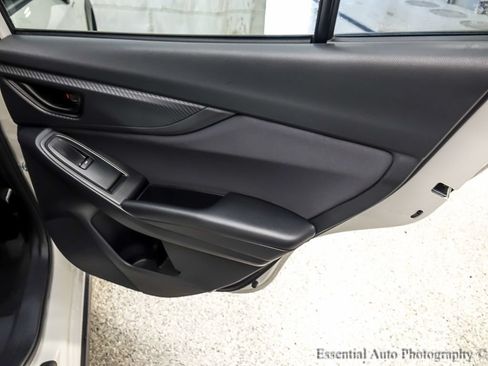 Used 2018 Subaru Crosstrek 2.0i Premium AWD/4WD image 22