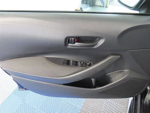 Used 2024 Toyota Corolla LE FWD image 16