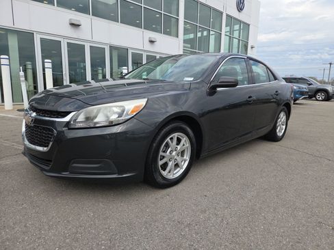 Used 2014 Chevrolet Malibu LS image 12