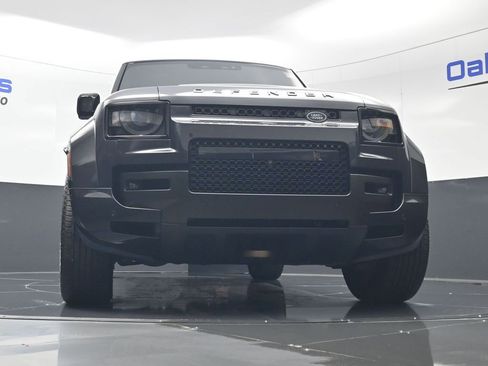 Used 2025 Land Rover Defender 110 AWD/4WD image 40