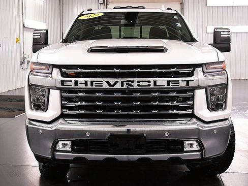 Used 2022 Chevrolet Silverado 2500 LTZ w/ LTZ Plus Package image 2