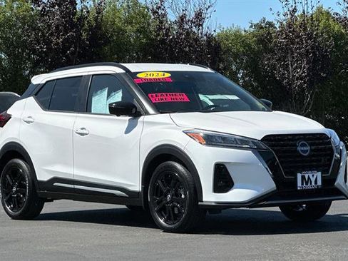 Used 2024 Nissan Kicks SR w/ SR Premium Package image 2