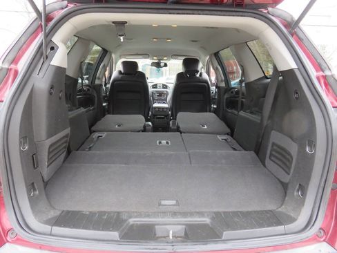 Used 2016 Buick Enclave Leather AWD/4WD image 25
