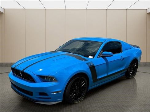 Used 2013 Ford Mustang Boss 302 w/ Boss 302 Accessory Pkg RWD image 2