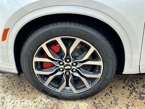 New 2025 Cadillac XT6 Sport w/ Platinum Package image 7