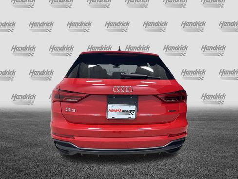 Used 2019 Audi Q3 2.0T Premium Plus w/ Premium Plus Package AWD/4WD image 9
