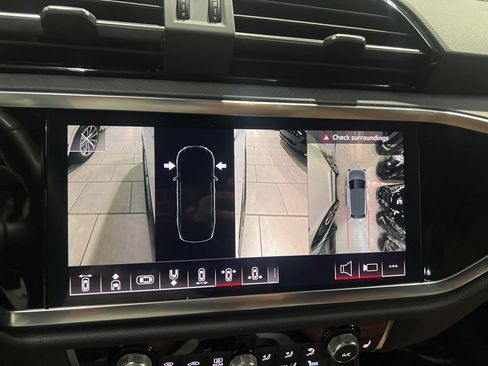 Used 2024 Audi Q3 2.0T Premium Plus image 58