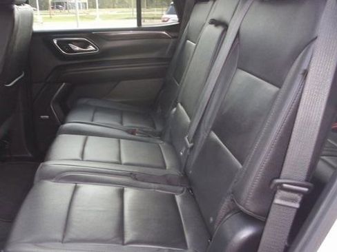 Used 2023 Chevrolet Tahoe Z71 w/ Luxury Package image 27