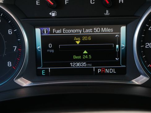 Used 2019 Chevrolet Traverse LT AWD/4WD image 34