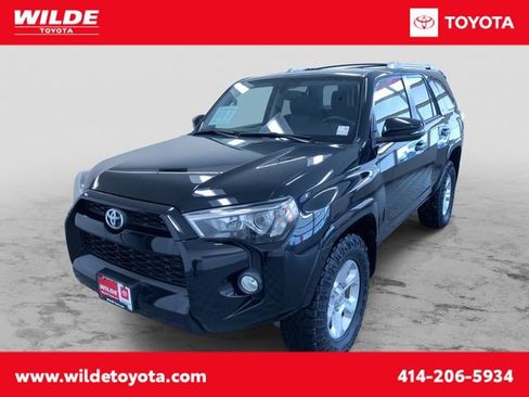 Used 2017 Toyota 4Runner SR5 Premium image 1