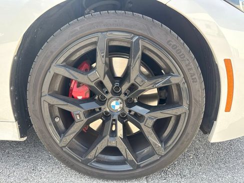 Certified 2025 BMW 330i Sedan w/ M Sport Package RWD image 4