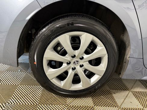Used 2024 Toyota Corolla LE image 29