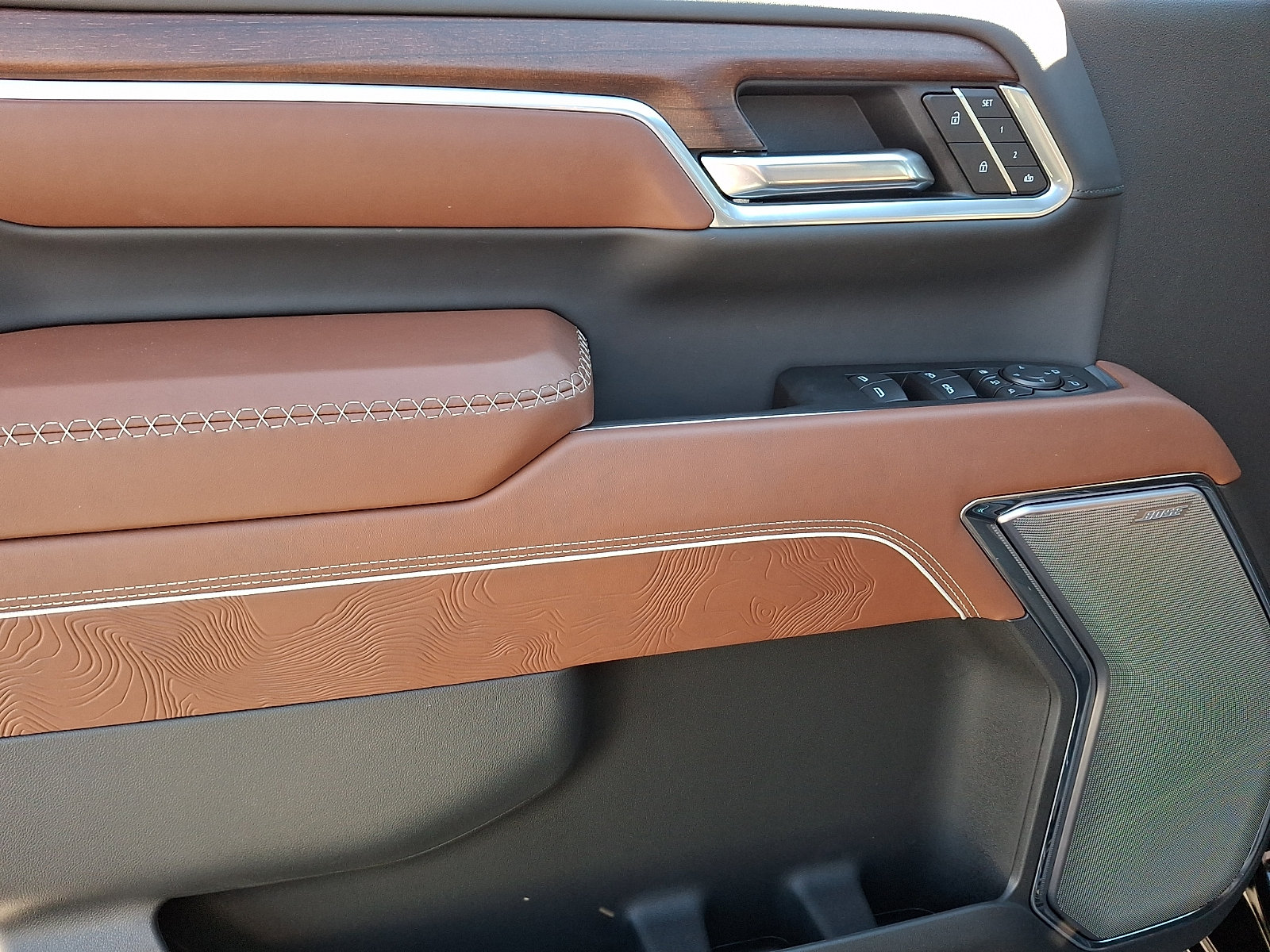 Certified 2026 GMC Sierra 3500 Denali Ultimate AWD/4WD image 14