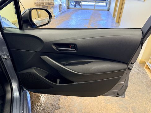 Used 2026 Toyota Corolla LE w/ LE Premium Package FWD image 15