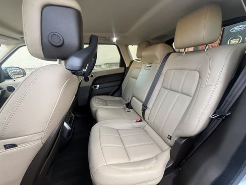 Used 2019 Land Rover Range Rover Sport SE AWD/4WD image 33