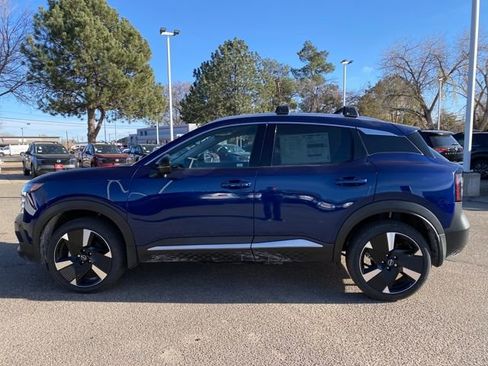 New 2026 Nissan Kicks SR w/ Cold Weather Package image 2