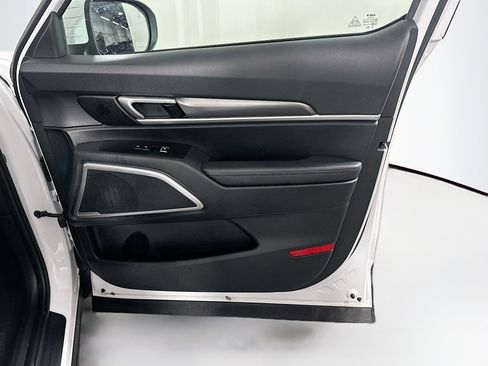 Used 2025 Kia Telluride S FWD image 35