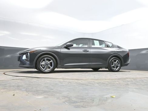 Used 2025 Kia K4 FWD image 33