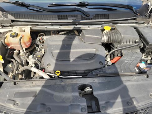 Used 2019 Chrysler Pacifica Touring Plus image 31