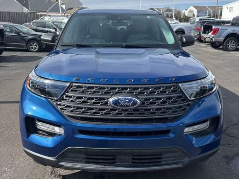 Used 2021 Ford Explorer XLT w/ Equipment Group 202A image 7