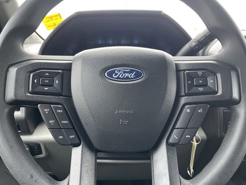 Certified 2022 Ford F350 XLT w/ XLT Value Package image 14