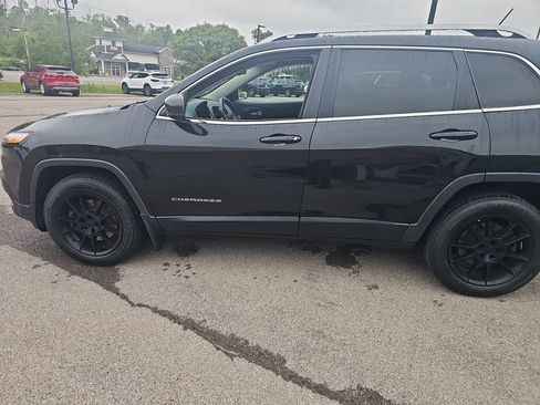 Used 2014 Jeep Cherokee Limited AWD/4WD image 10