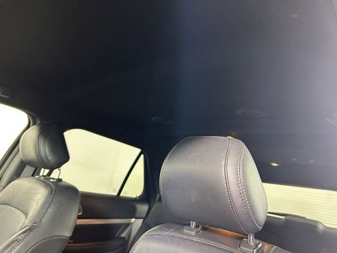 Used 2017 Ford Explorer XLT w/ Equipment Group 202A AWD/4WD image 13