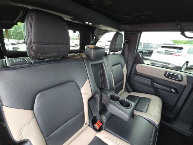 Used 2024 Ford Bronco Wildtrak AWD/4WD image 16
