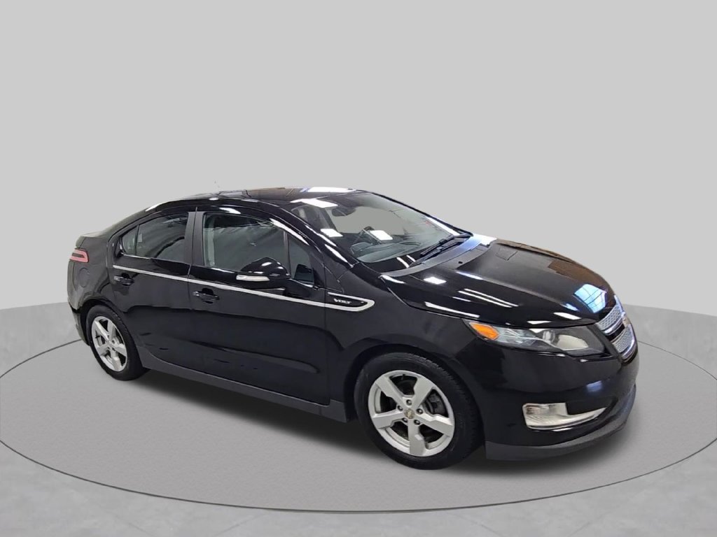 Used 2014 Chevrolet Volt FWD image 2