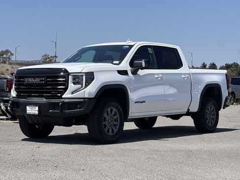 New 2026 GMC Sierra 1500 AT4X w/ LPO, Black Badging Package AWD/4WD image 6