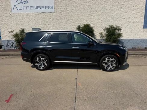 Used 2021 Hyundai Palisade Calligraphy w/ Winter Package FWD image 2