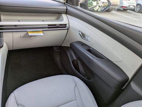 New 2026 Hyundai Tucson SE image 19