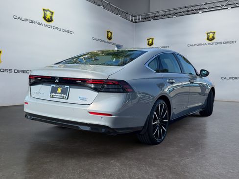 Used 2023 Honda Accord Touring image 5