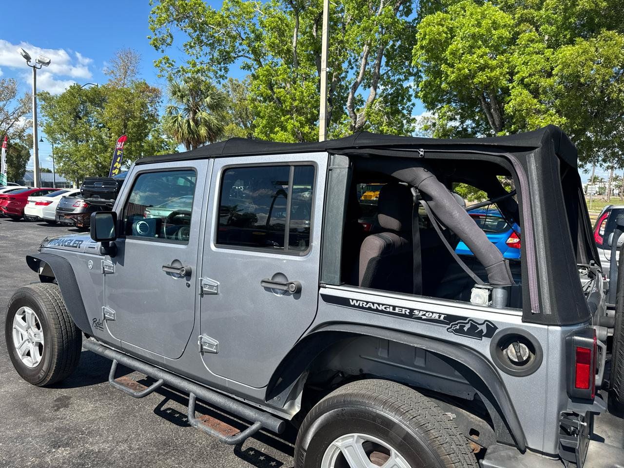 Used 2017 Jeep Wrangler Unlimited Sport w/ Quick Order Package 23S AWD/4WD image 3