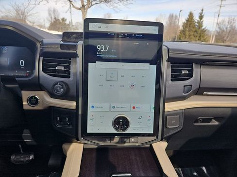 Used 2023 Ford Expedition Max Platinum image 22