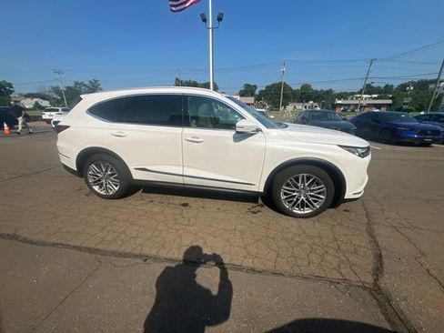 Used 2023 Acura MDX SH-AWD w/ Advance Package image 20