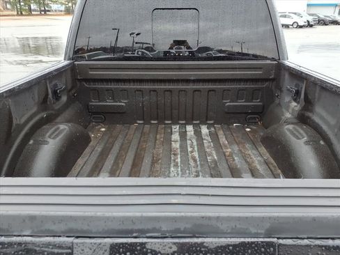 Used 2015 Ford F150 Lariat w/ Equipment Group 502A Luxury image 11