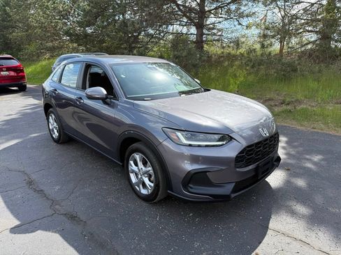 Certified 2023 Honda HR-V LX image 4