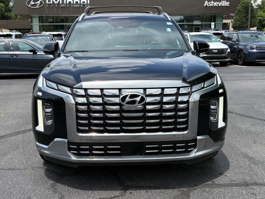 Used 2024 Hyundai Palisade Calligraphy AWD/4WD image 2