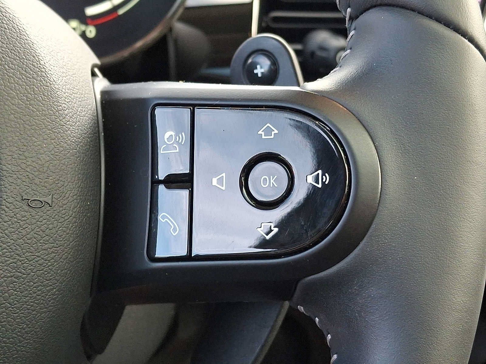 Used 2024 MINI Cooper S FWD image 19