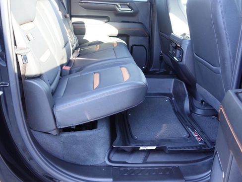 Used 2024 GMC Sierra 1500 AT4 image 35