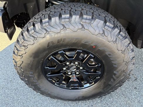 New 2025 Ford Bronco Raptor w/ Interior Carbon Fiber Pack image 14