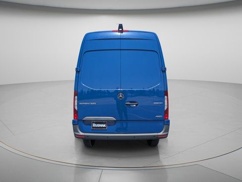 New 2025 Mercedes-Benz Sprinter 2500 image 3
