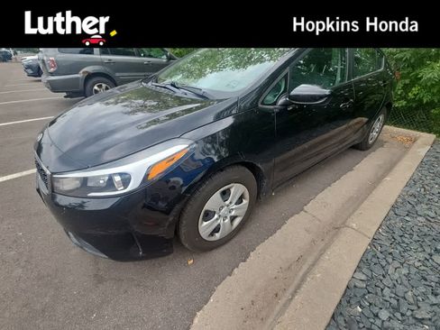 Used 2017 Kia Forte LX FWD image 1