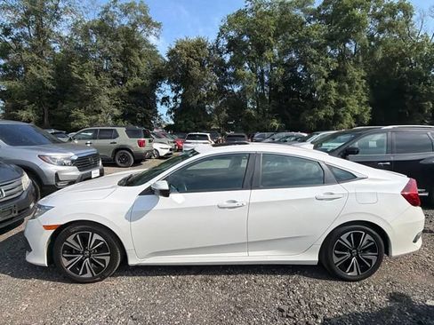 Used 2016 Honda Civic EX-L image 2