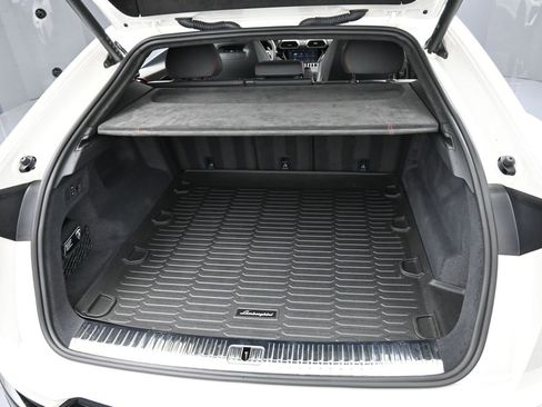 Used 2024 Lamborghini Urus S image 38